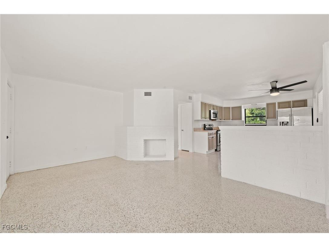 1221 Turner Street Fort Myers FL 33916 2025016207 image8