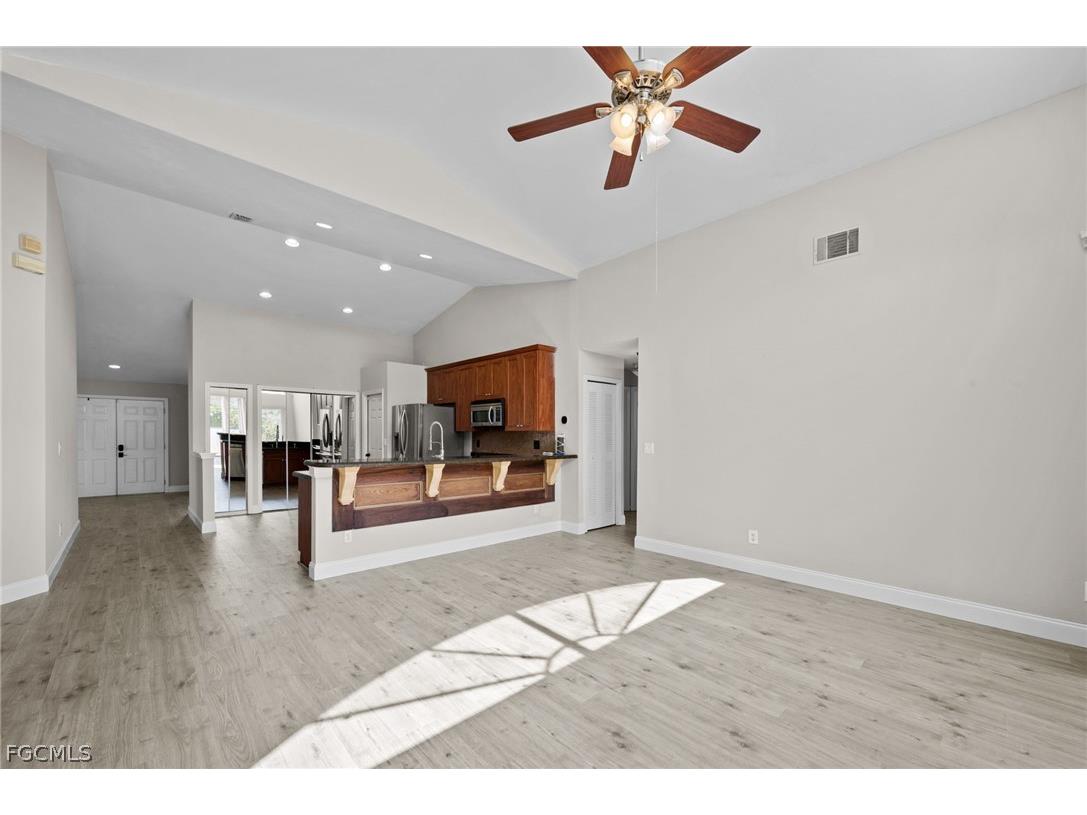 12211 Eagle Pointe Circle Fort Myers FL 33913 2025011466 image12