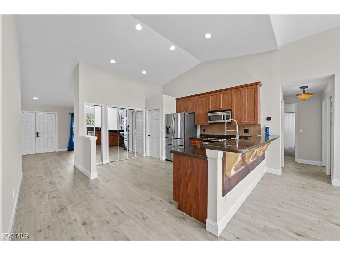 12211 Eagle Pointe Circle Fort Myers FL 33913 2025011466 image13