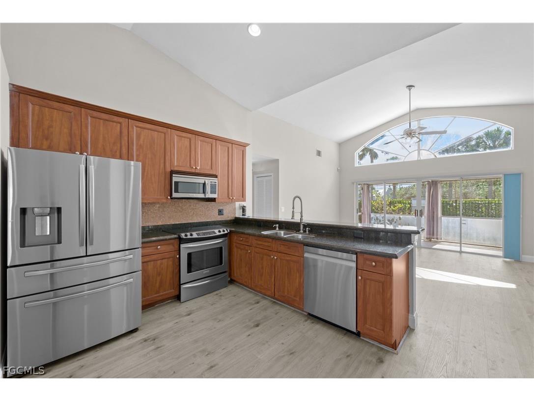 12211 Eagle Pointe Circle Fort Myers FL 33913 2025011466 image14