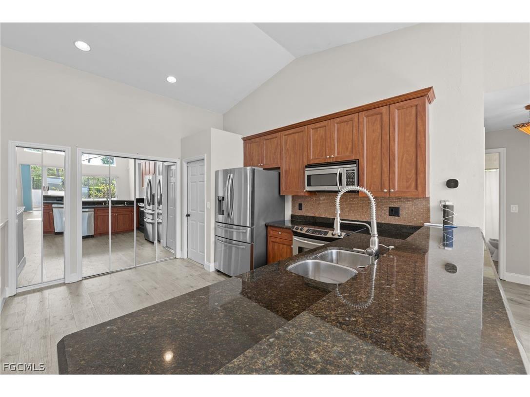 12211 Eagle Pointe Circle Fort Myers FL 33913 2025011466 image19