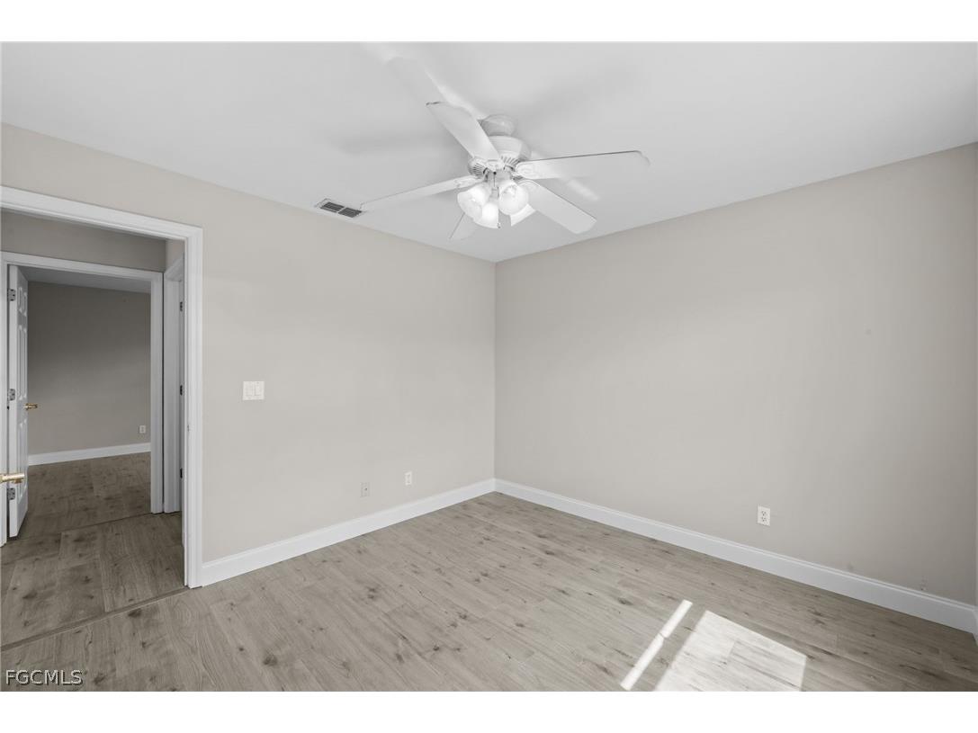 12211 Eagle Pointe Circle Fort Myers FL 33913 2025011466 image22
