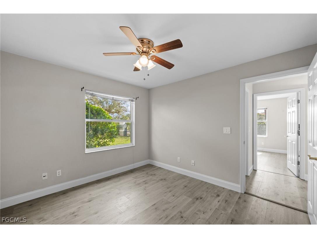 12211 Eagle Pointe Circle Fort Myers FL 33913 2025011466 image25