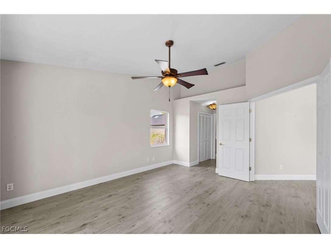 12211 Eagle Pointe Circle Fort Myers FL 33913 2025011466 image27