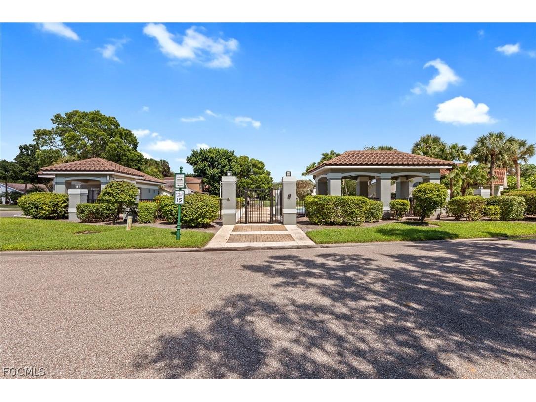 12211 Eagle Pointe Circle Fort Myers FL 33913 2025011466 image42