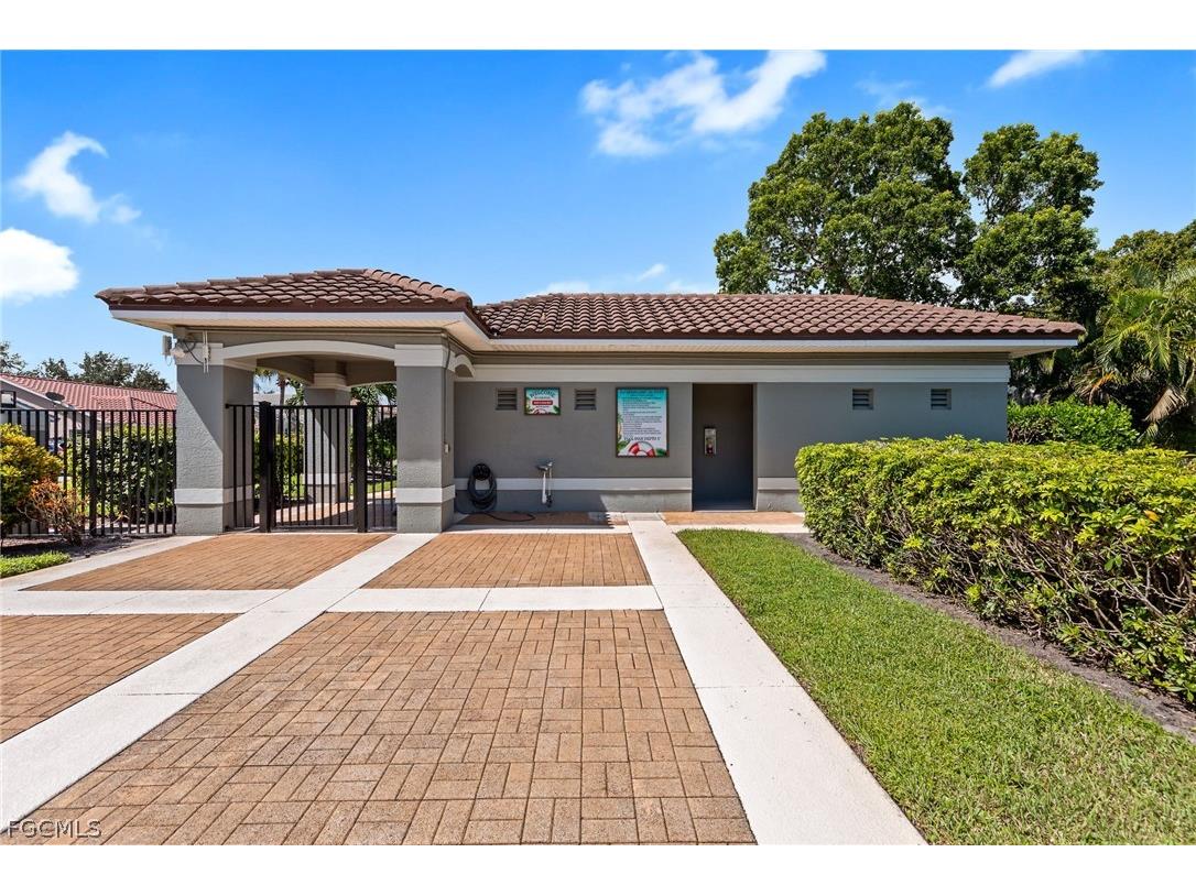 12211 Eagle Pointe Circle Fort Myers FL 33913 2025011466 image47