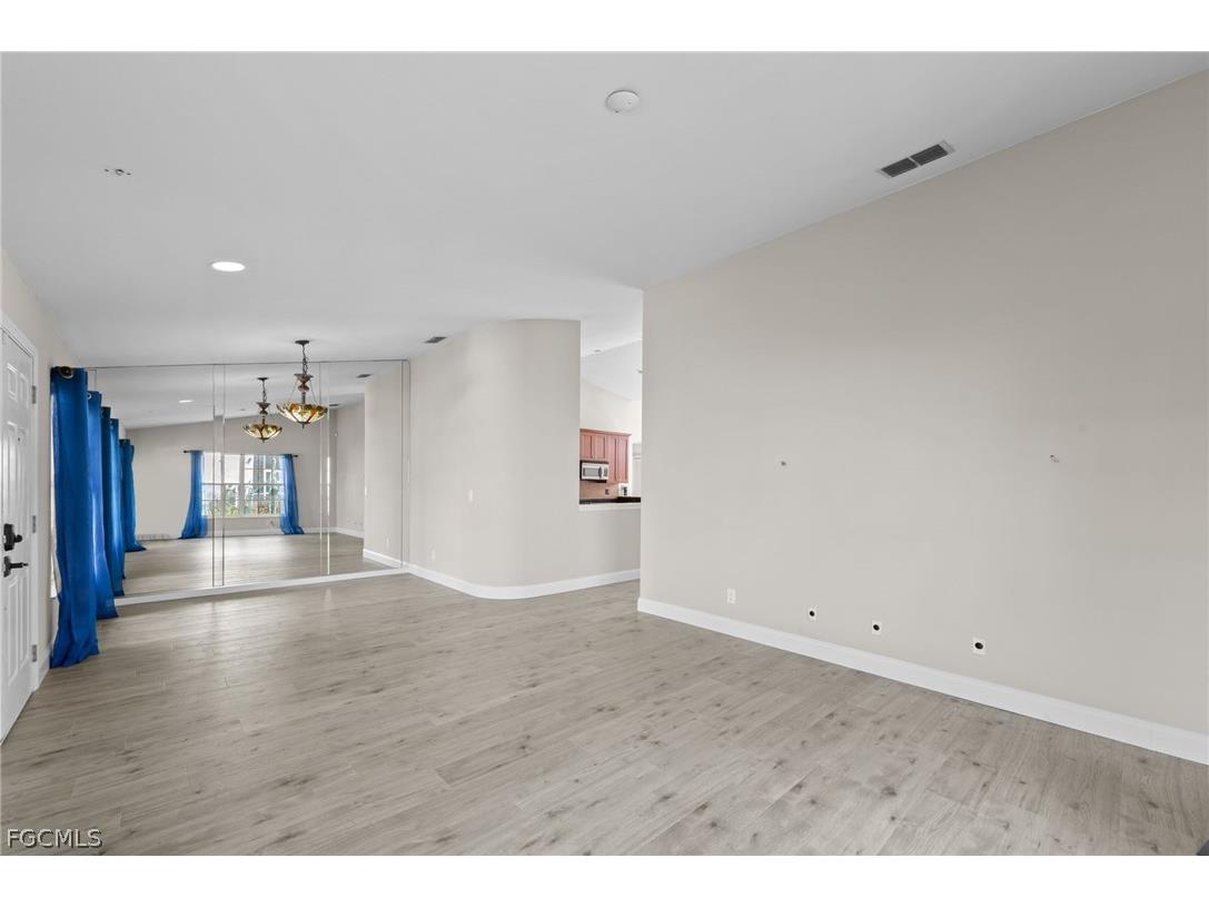 12211 Eagle Pointe Circle Fort Myers FL 33913 2025011466 image8