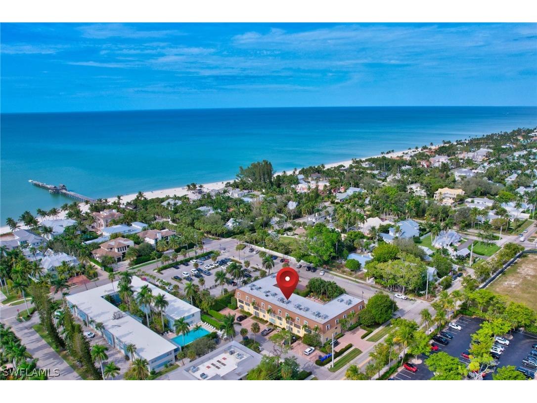 1222 Gordon Drive #17 Naples FL 34102 224047525 image1