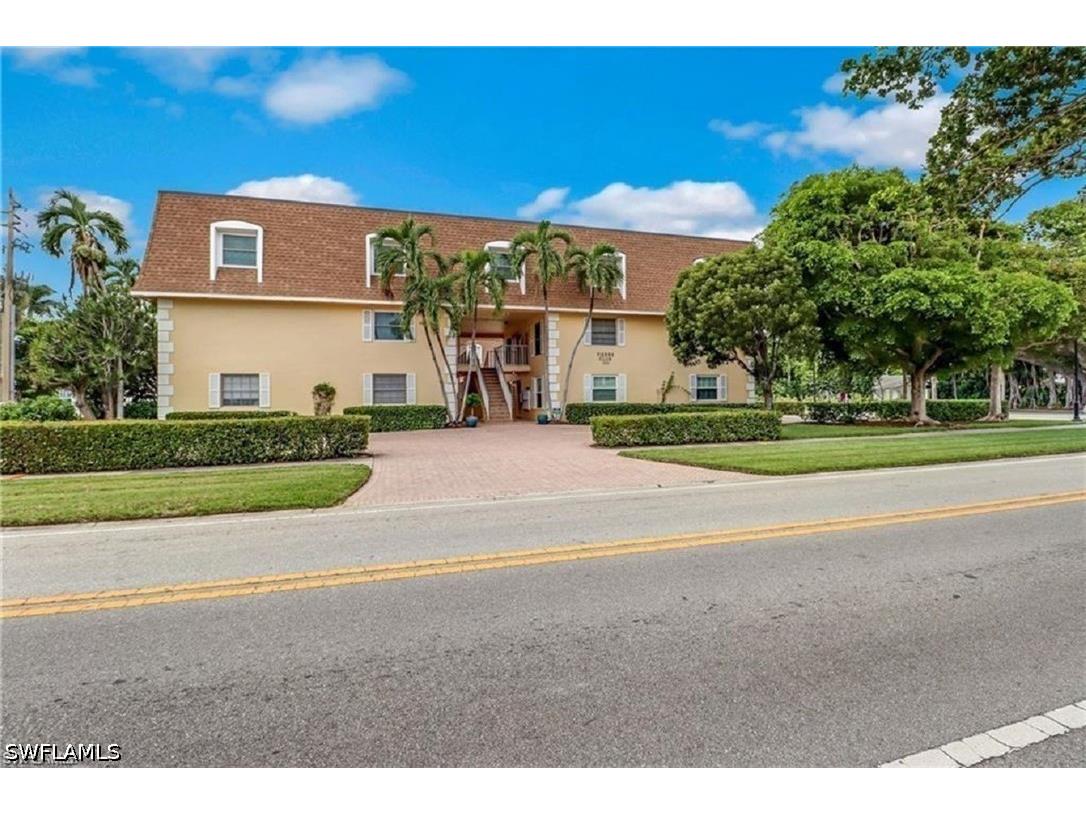 1222 Gordon Drive #18 Naples FL 34102 226022726 image2