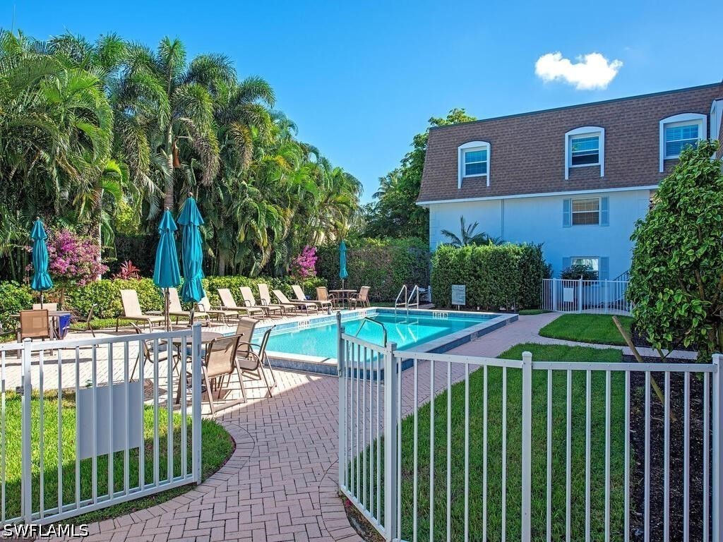 1222 Gordon Drive #4 Naples FL 34102 226014441 image11