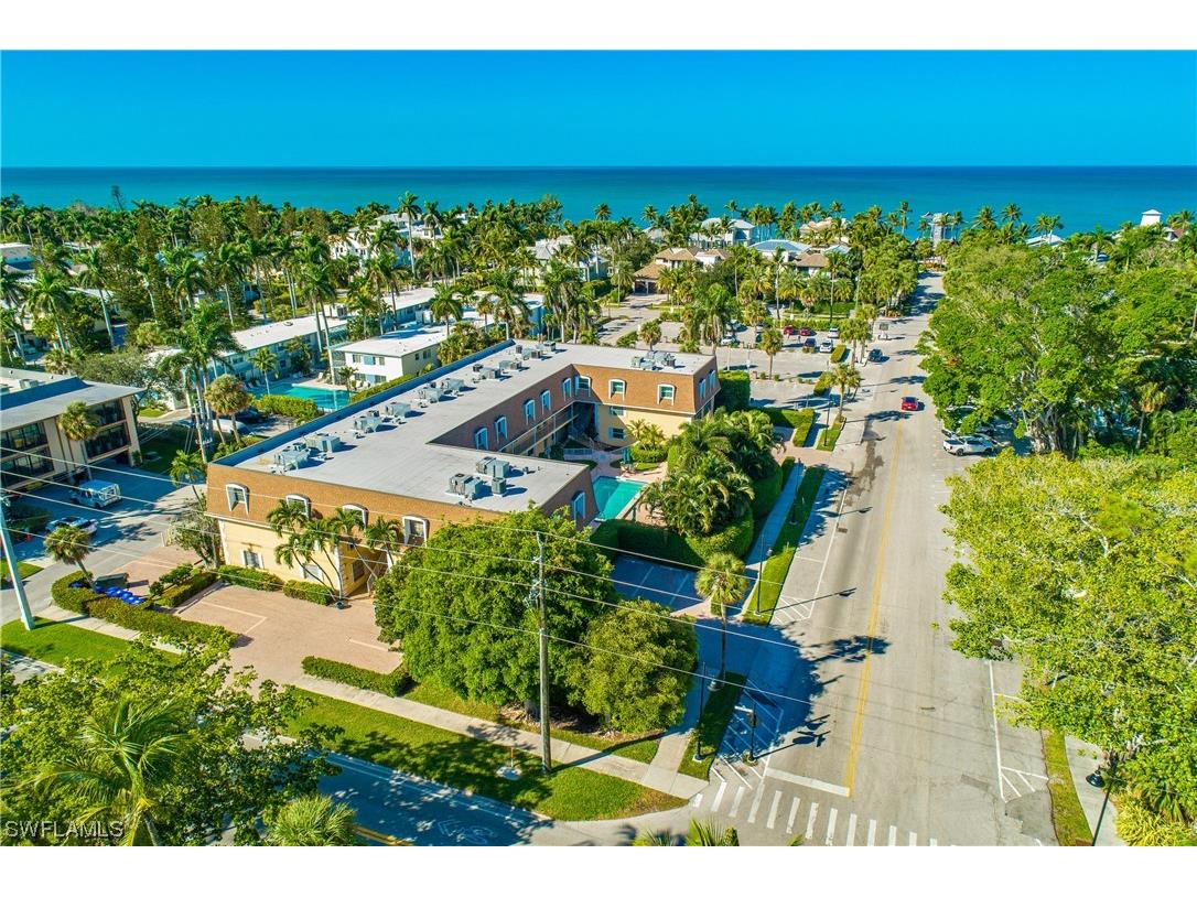 1222 Gordon Drive #6 Naples FL 34102 223077843 image1