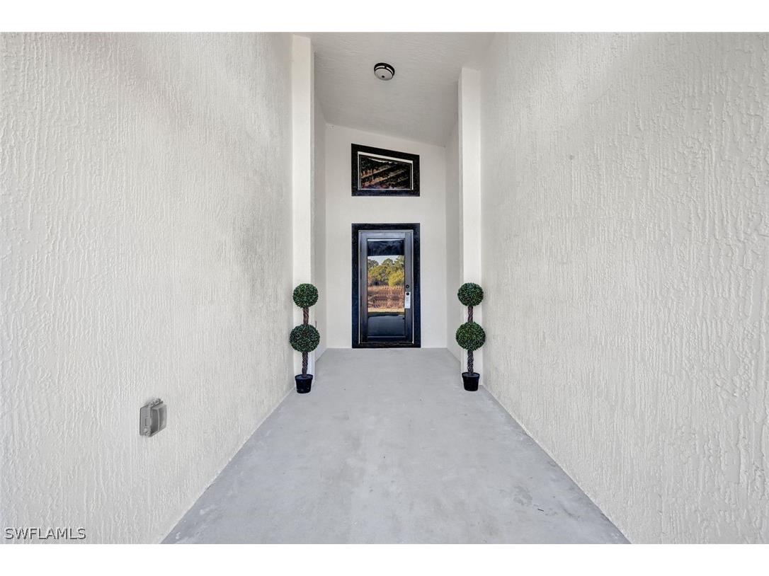 1222 Hilliard Street E Lehigh Acres FL 33974 226011071 image8