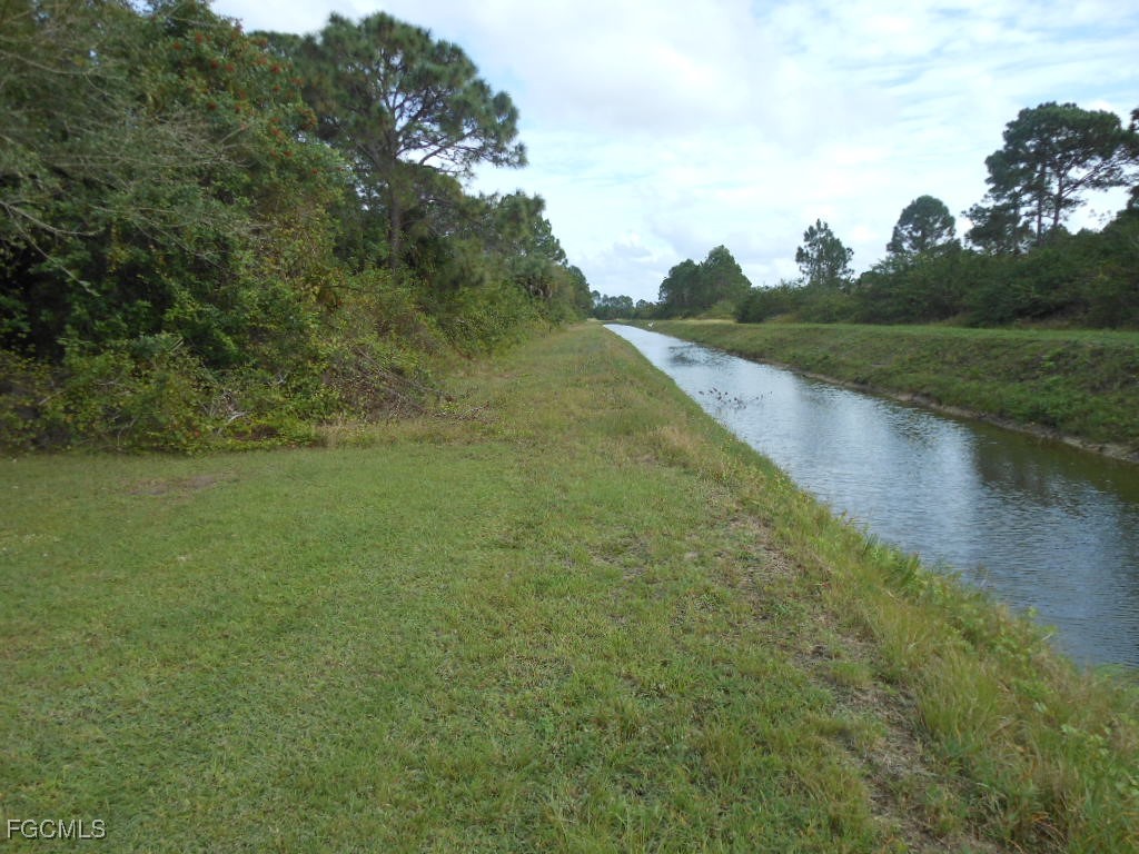 1222 Howell Street E Lehigh Acres FL 33974 2025002908 image3