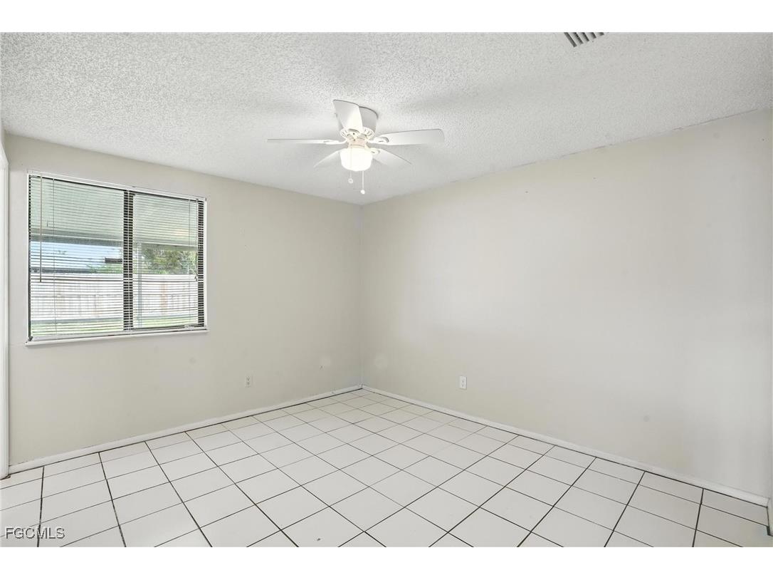 1222 NE 14th Place Cape Coral FL 33909 2025000068 image16