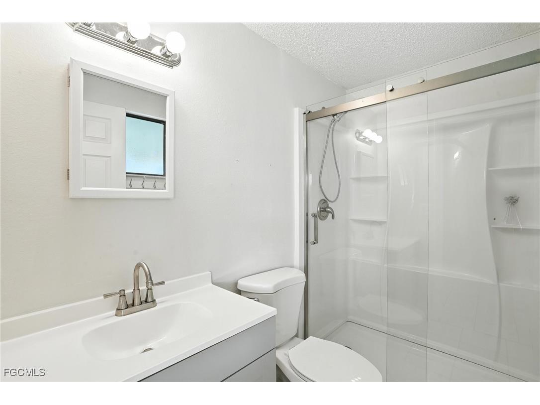 1222 NE 14th Place Cape Coral FL 33909 2025000068 image19