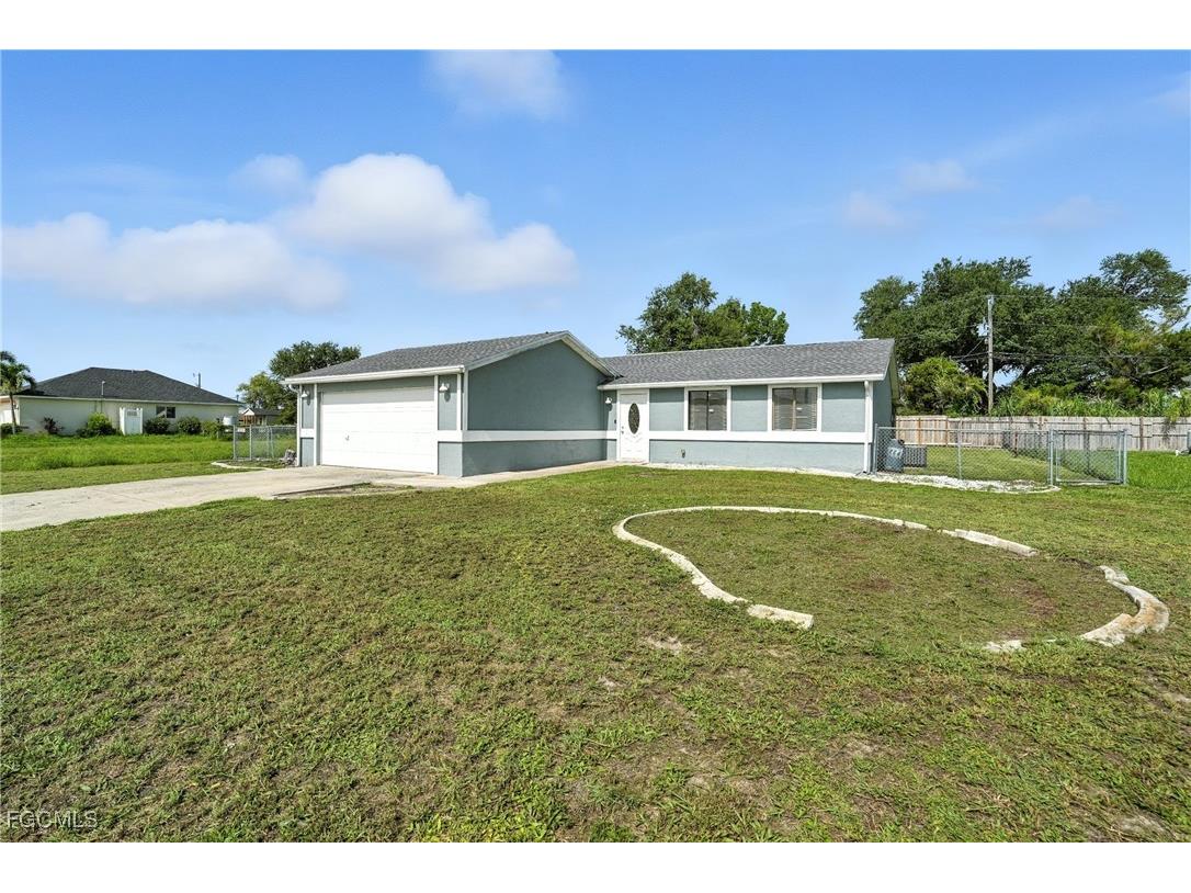 1222 NE 14th Place Cape Coral FL 33909 2025000068 image2