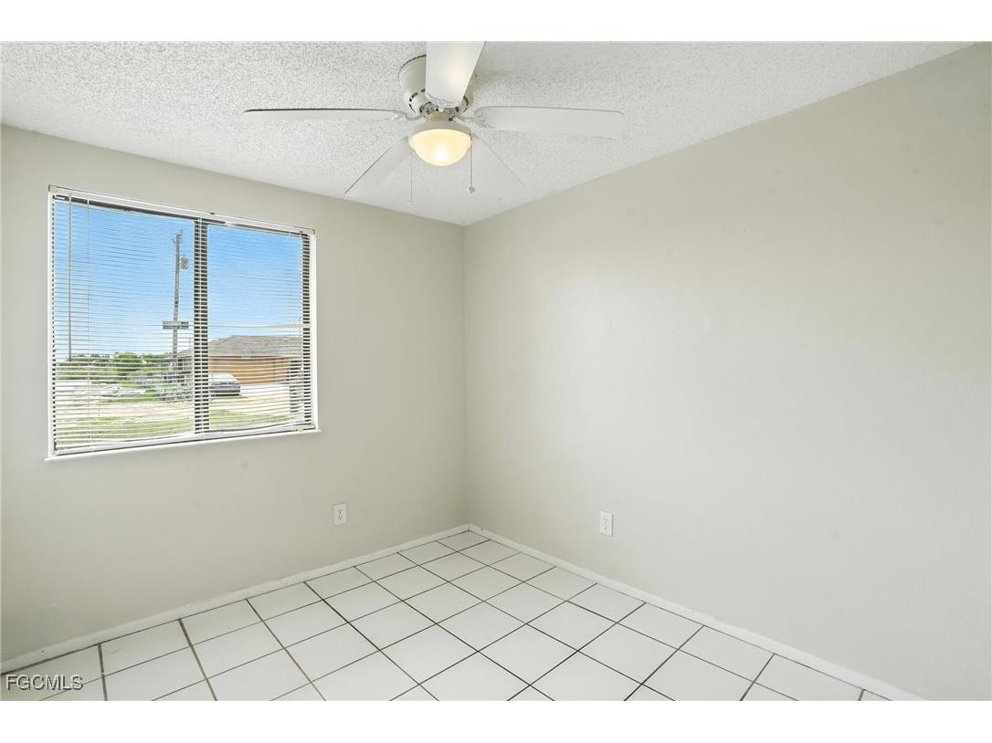 1222 NE 14th Place Cape Coral FL 33909 2025000068 image20