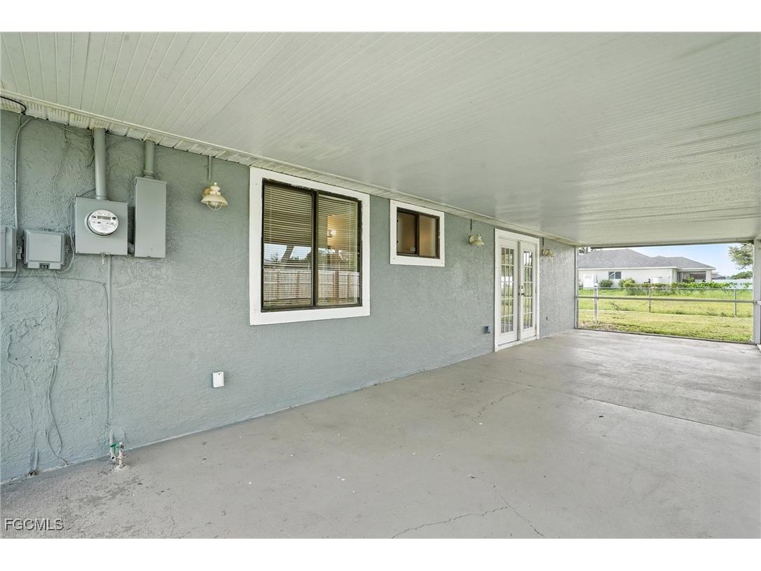 1222 NE 14th Place Cape Coral FL 33909 2025000068 image29