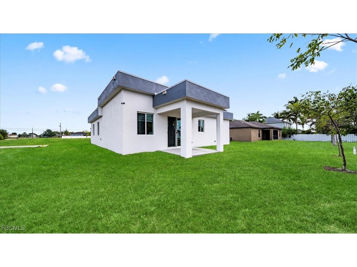 1222 Nelson Road N Cape Coral FL 33993 2025024171 image22