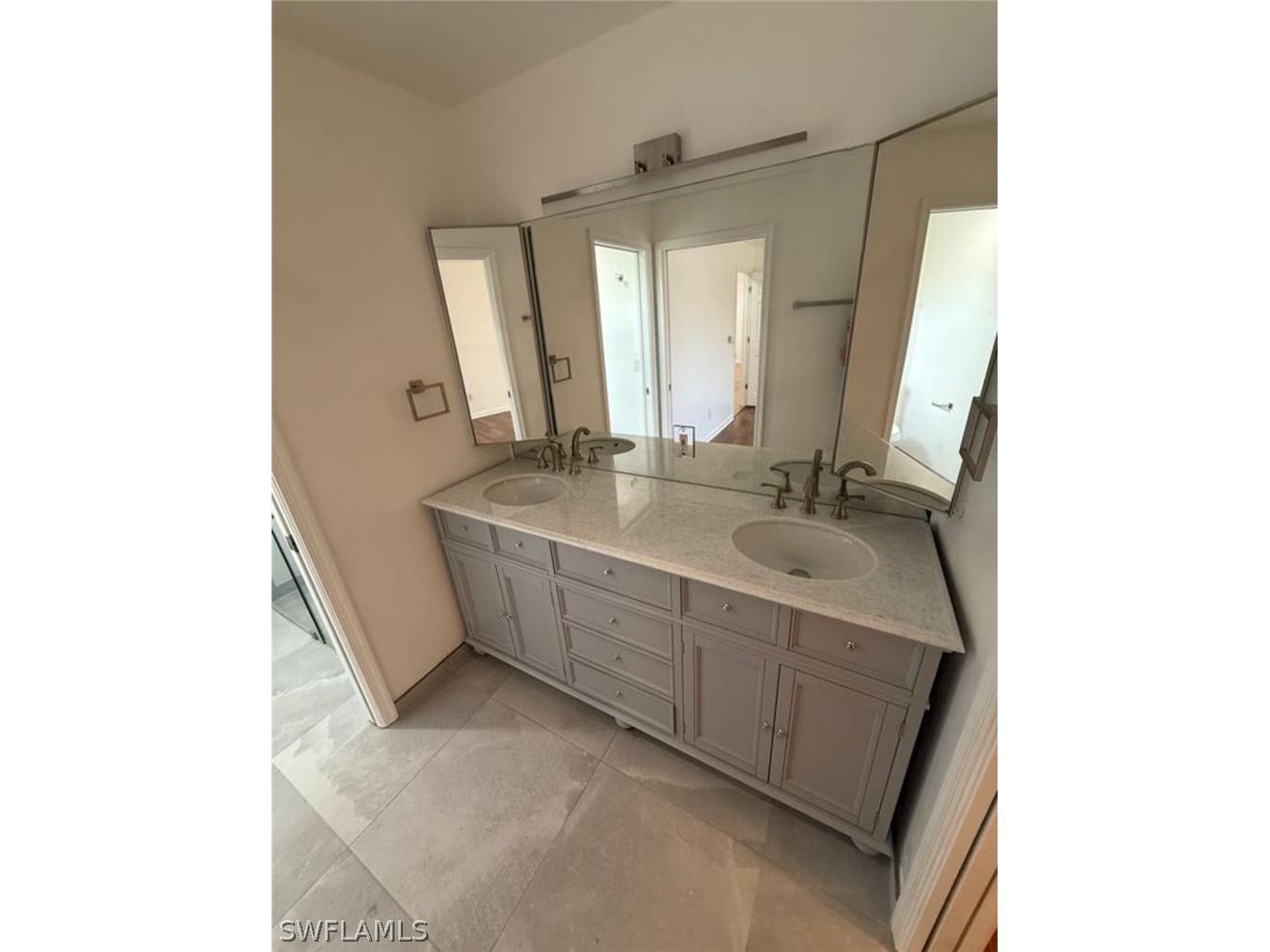  Naples FL 34103 226011863 image9