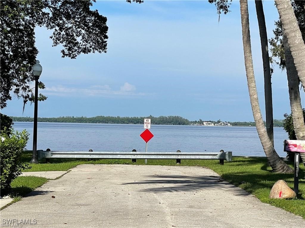 1223 Coconut Drive Fort Myers FL 33901 226003981 image7