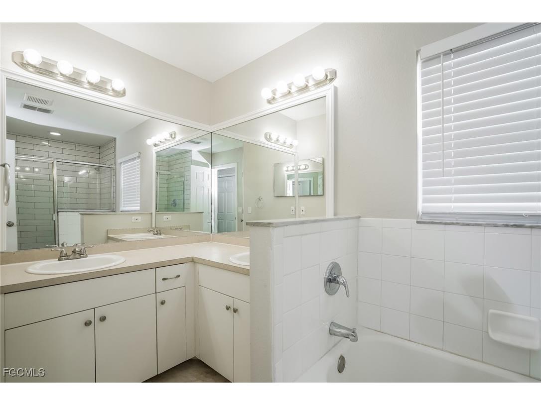 1223 NW 9th Avenue Cape Coral FL 33993 2025011188 image10