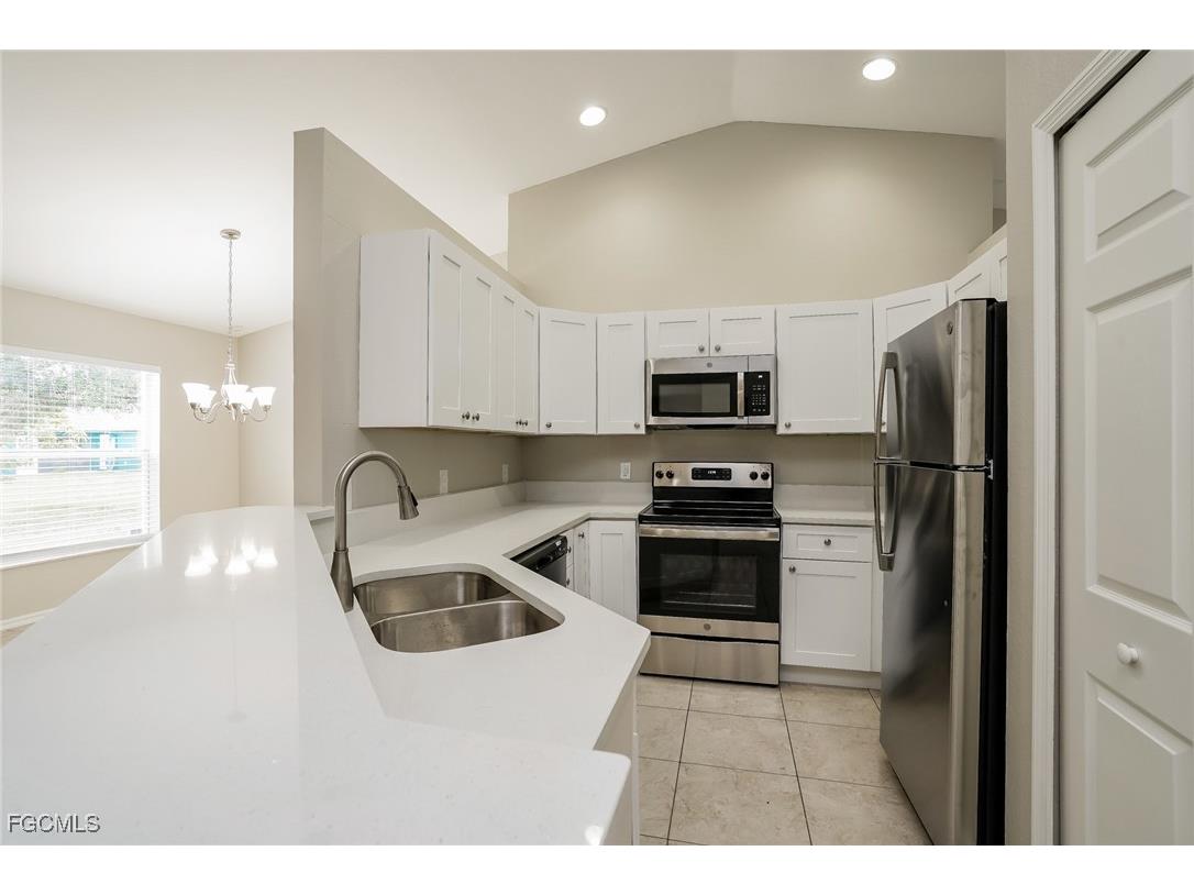 1223 NW 9th Avenue Cape Coral FL 33993 2025011188 image6