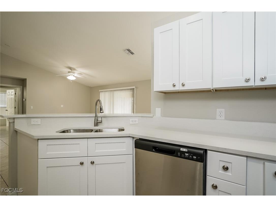 1223 NW 9th Avenue Cape Coral FL 33993 2025011188 image7