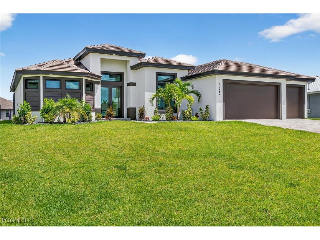 1223 SW 28th Terrace Cape Coral FL 33914 2025006342 image1