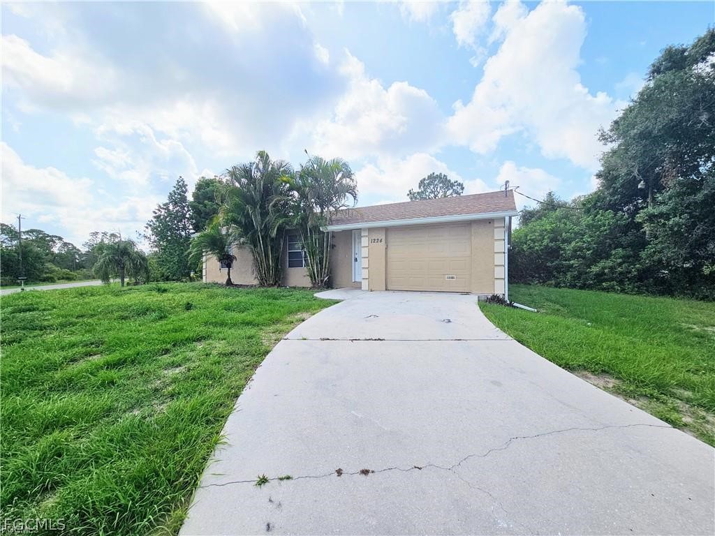 1224 Hamilton Avenue Lehigh Acres FL 33972 2026007789 image3