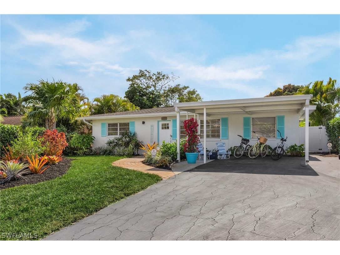 1224 Hilltop Drive Naples FL 34103 224026020 image1