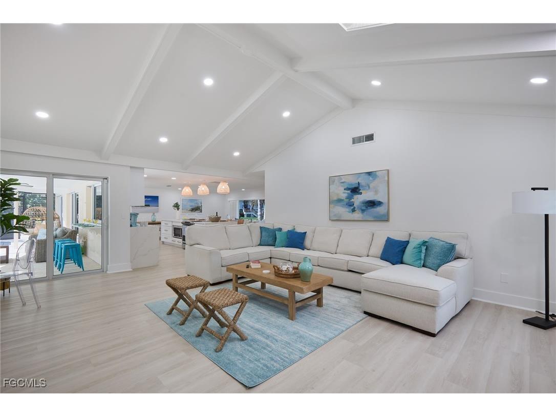 1224 Kittiwake Circle Sanibel FL 33957 2025019532 image7