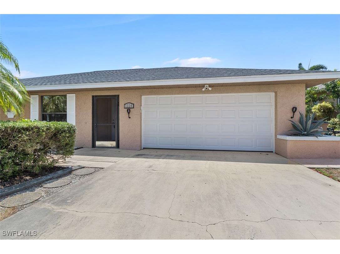 1224 NE 4th Place Cape Coral FL 33909 224065683 image1