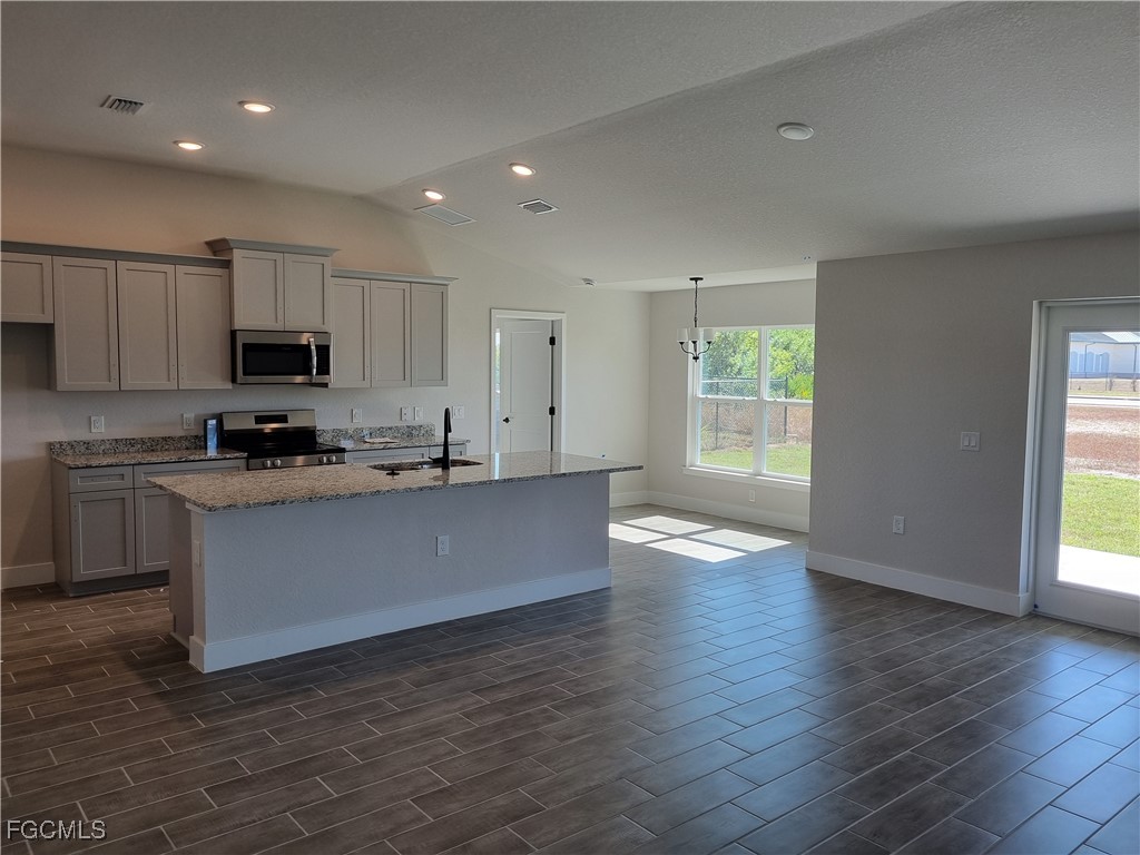 1224 NW 24th Terrace Cape Coral FL 33993 2025021447 image3