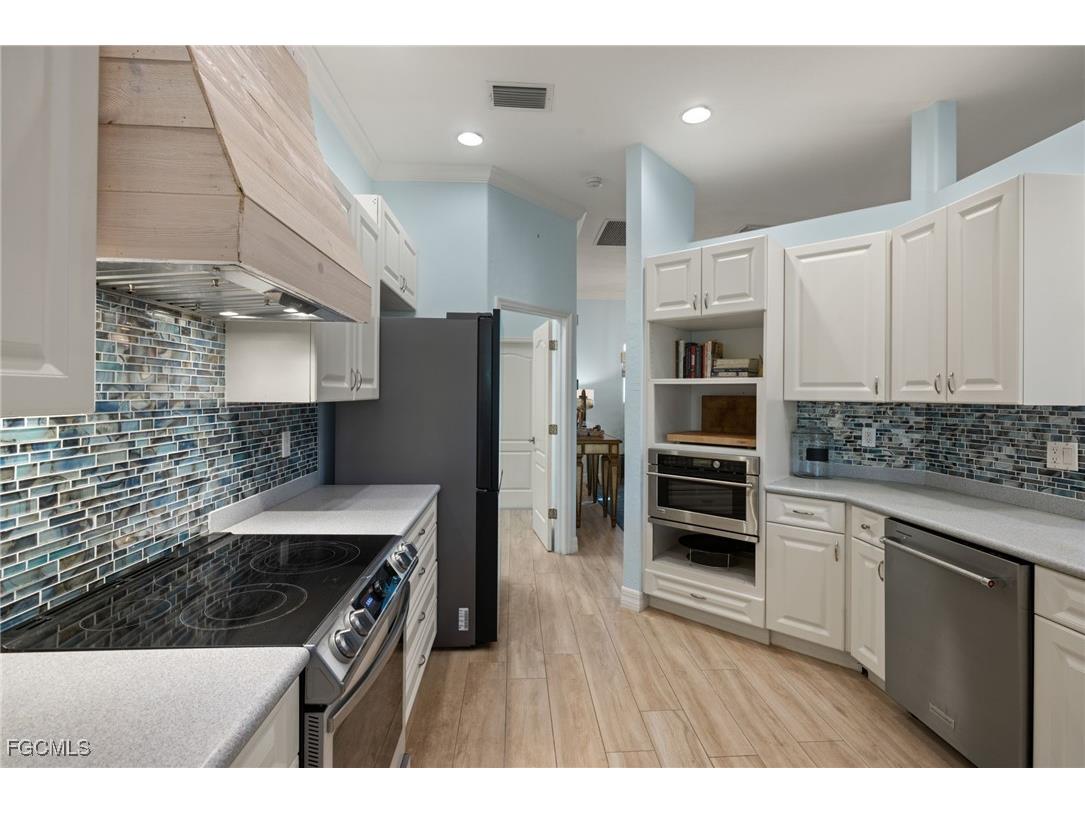 12241 Harry Street Bokeelia FL 33922 2025005570 image11