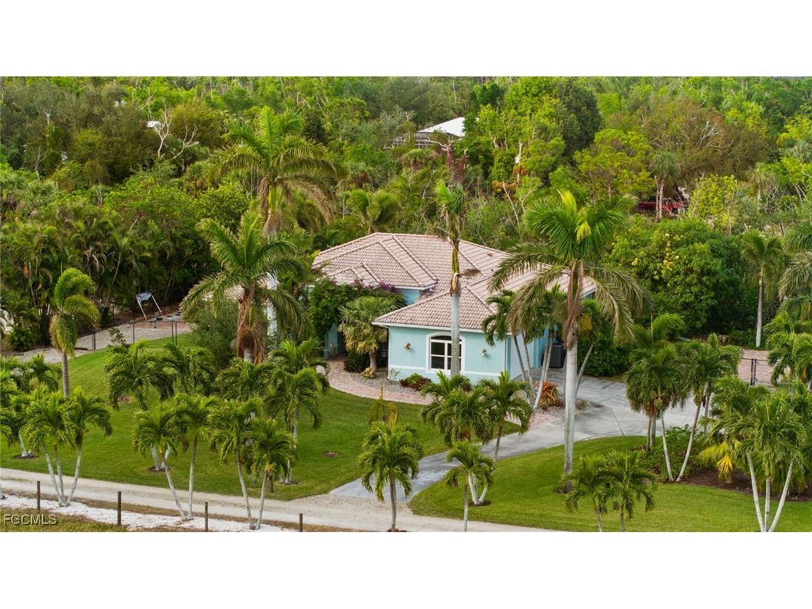 12241 Harry Street Bokeelia FL 33922 2025005570 image2