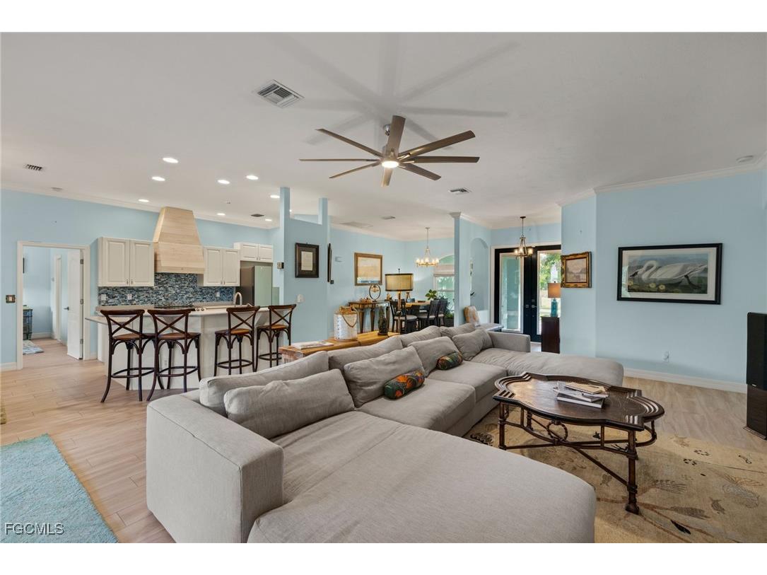 12241 Harry Street Bokeelia FL 33922 2025005570 image8