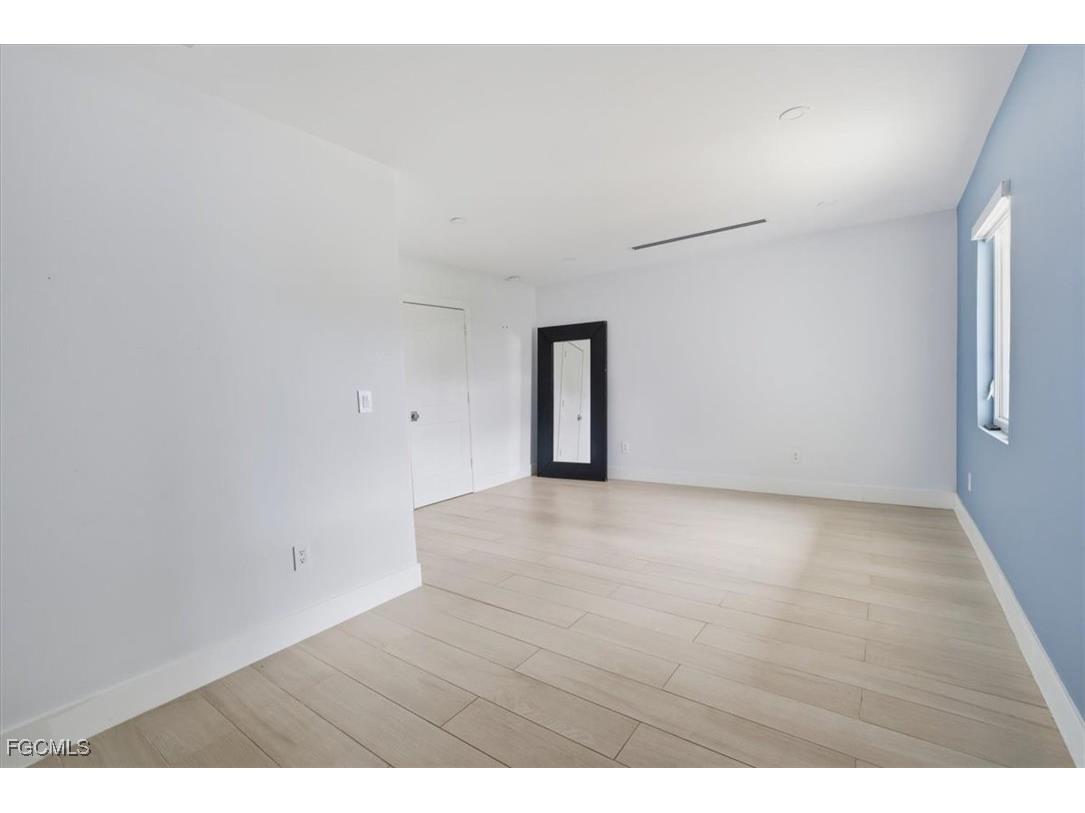 1225 Fruitland Avenue Marco Island FL 34145 2025014567 image10