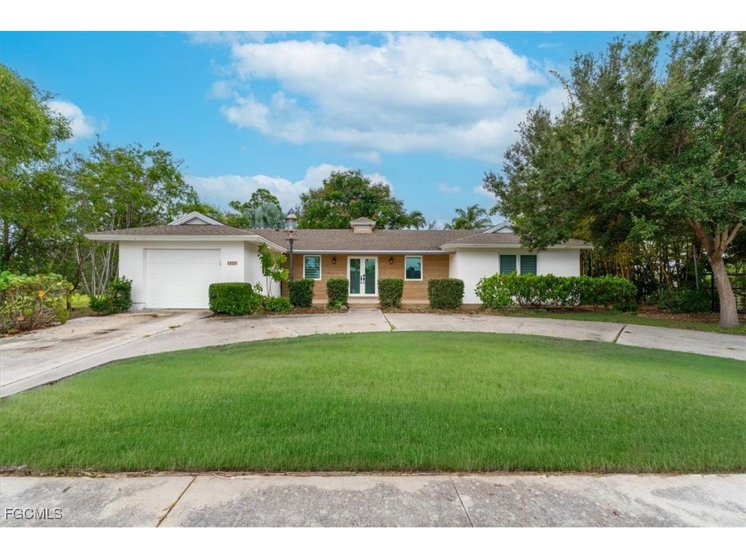 1225 Fruitland Avenue Marco Island FL 34145 2025014567 image2