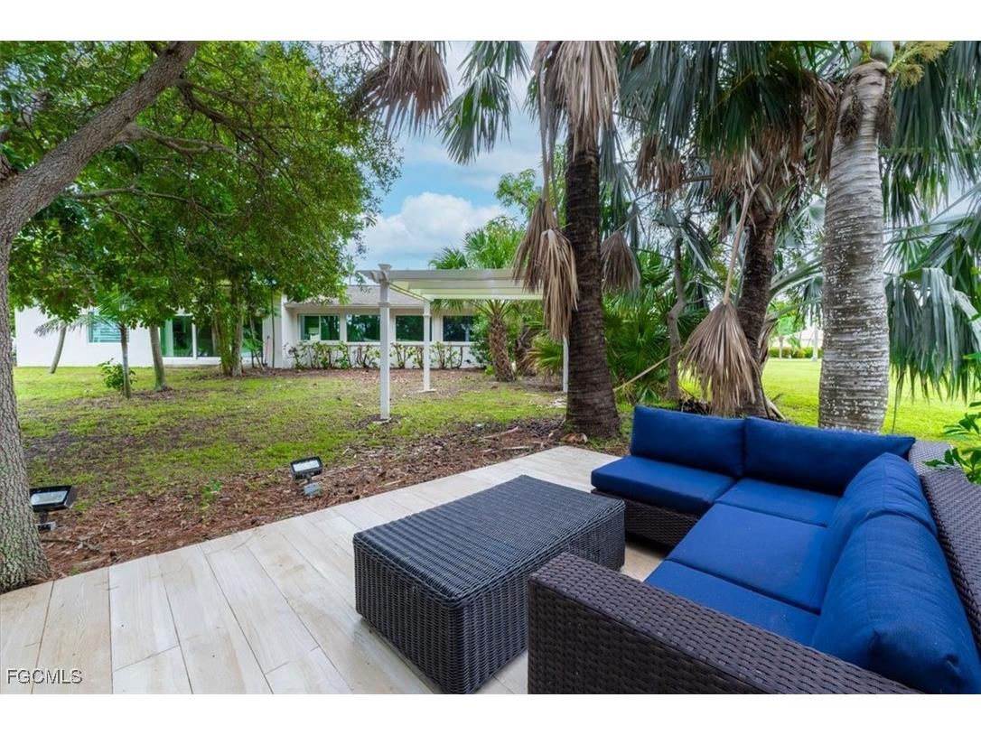 1225 Fruitland Avenue Marco Island FL 34145 2025014567 image31