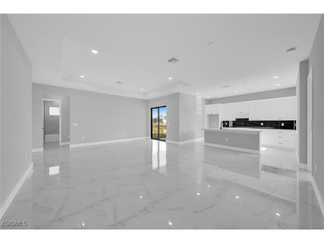 1225 NE 5th Place Cape Coral FL 33909 2025022379 image11