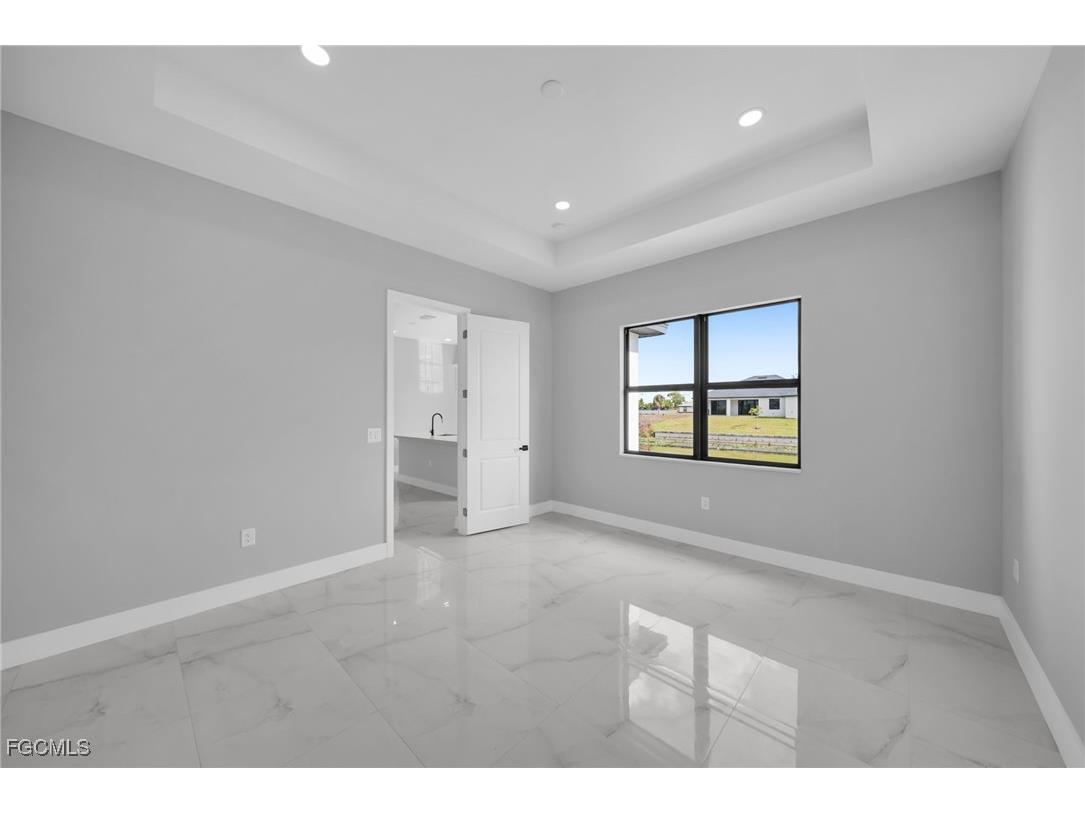 1225 NE 5th Place Cape Coral FL 33909 2025022379 image17