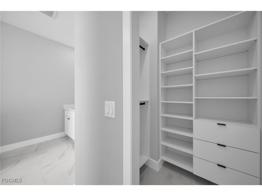 1225 NE 5th Place Cape Coral FL 33909 2025022379 image22