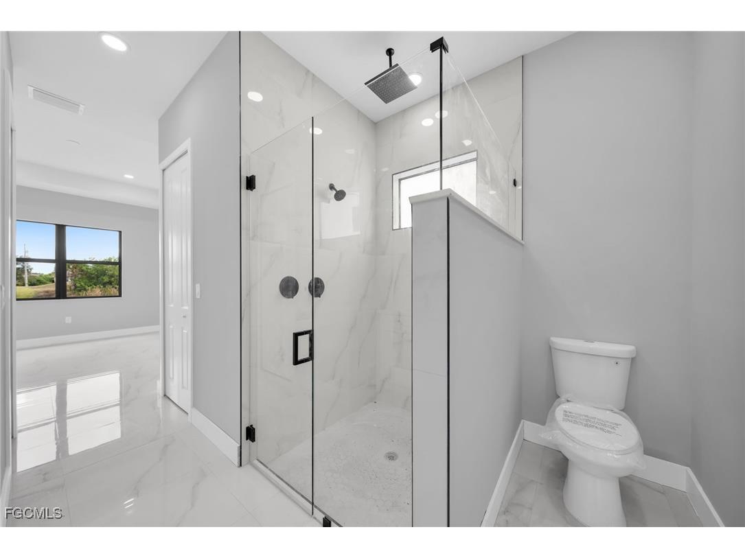 1225 NE 5th Place Cape Coral FL 33909 2025022379 image25