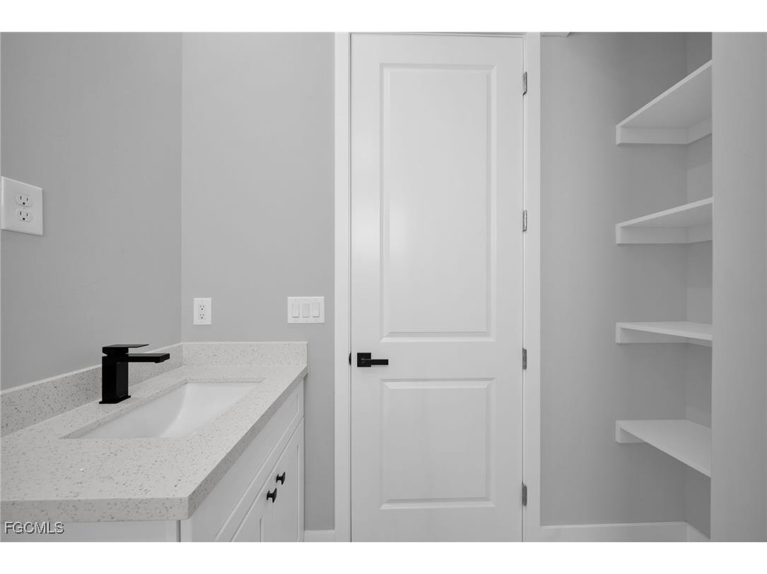 1225 NE 5th Place Cape Coral FL 33909 2025022379 image30