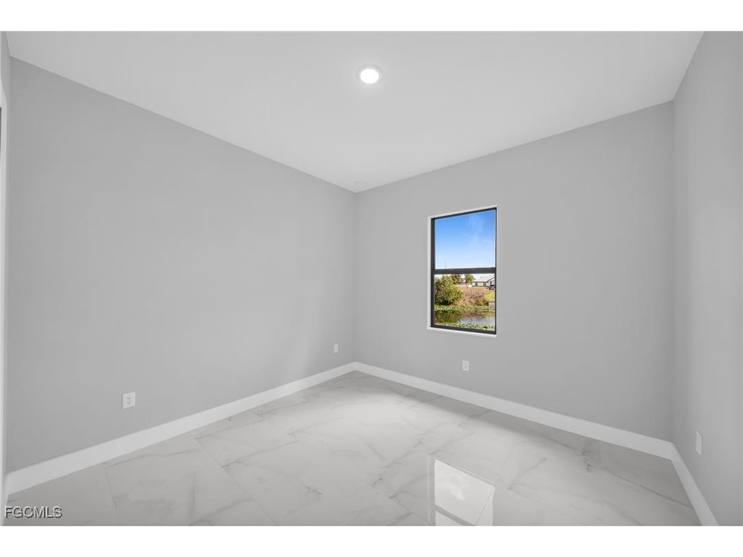 1225 NE 5th Place Cape Coral FL 33909 2025022379 image31