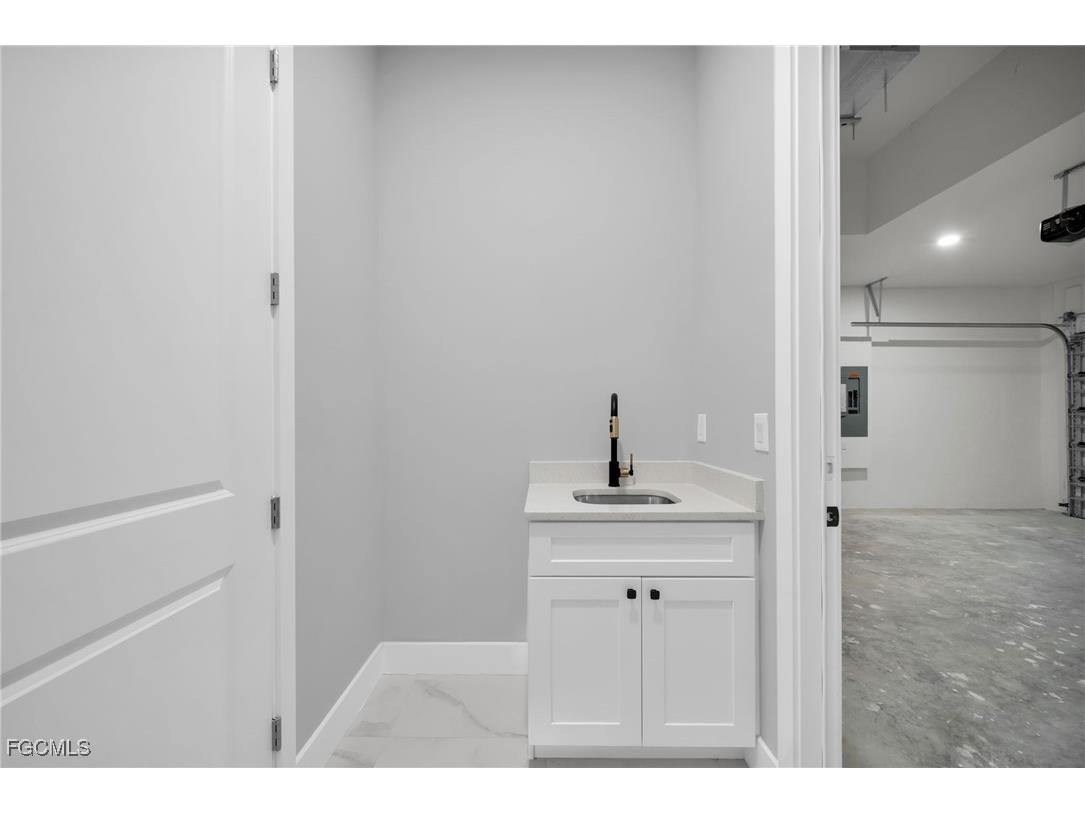 1225 NE 5th Place Cape Coral FL 33909 2025022379 image34