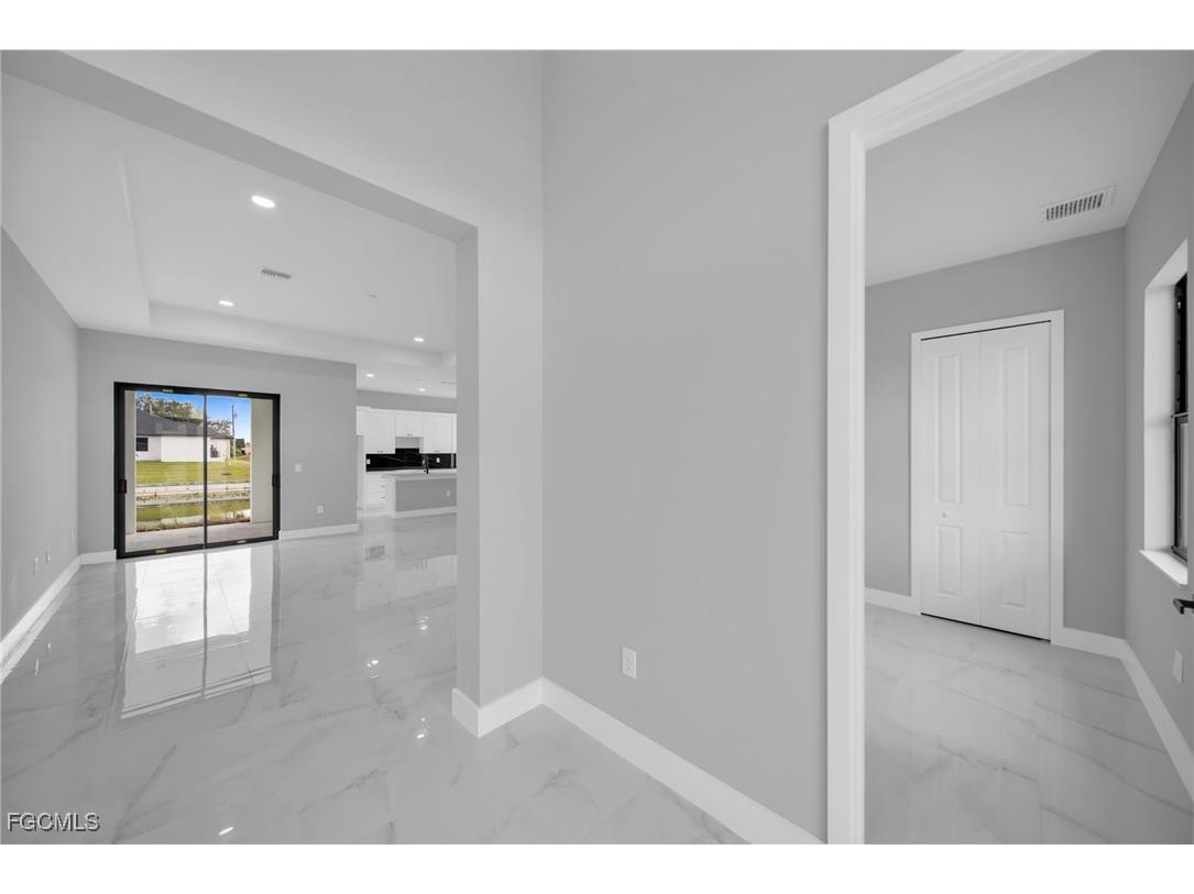 1225 NE 5th Place Cape Coral FL 33909 2025022379 image6