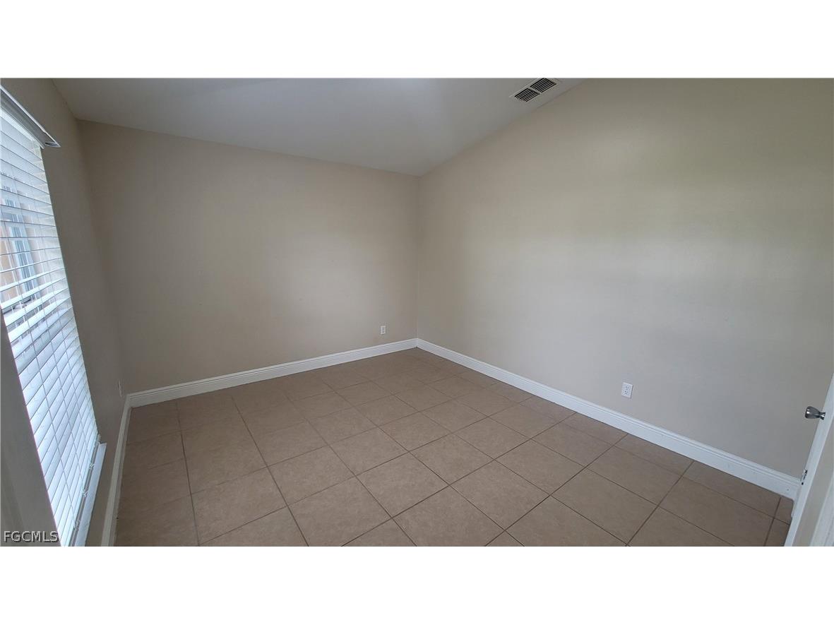 1225 NW 26th Place Cape Coral FL 33993 2026012611 image5