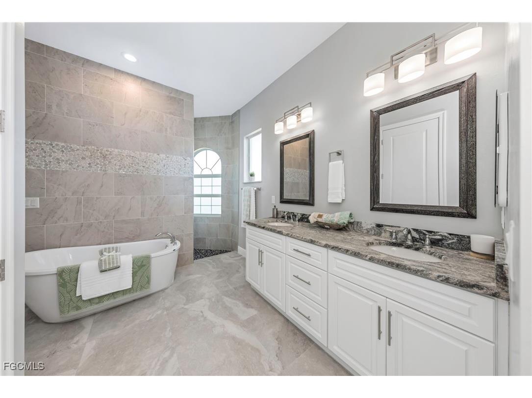 1225 NW 33rd Avenue Cape Coral FL 33993 2025021713 image20